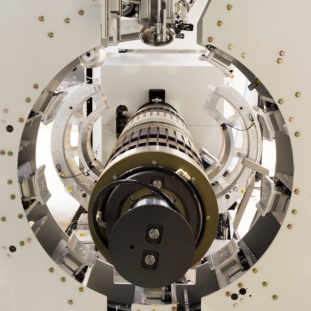 VMI MAXX radial passenger tire building machine