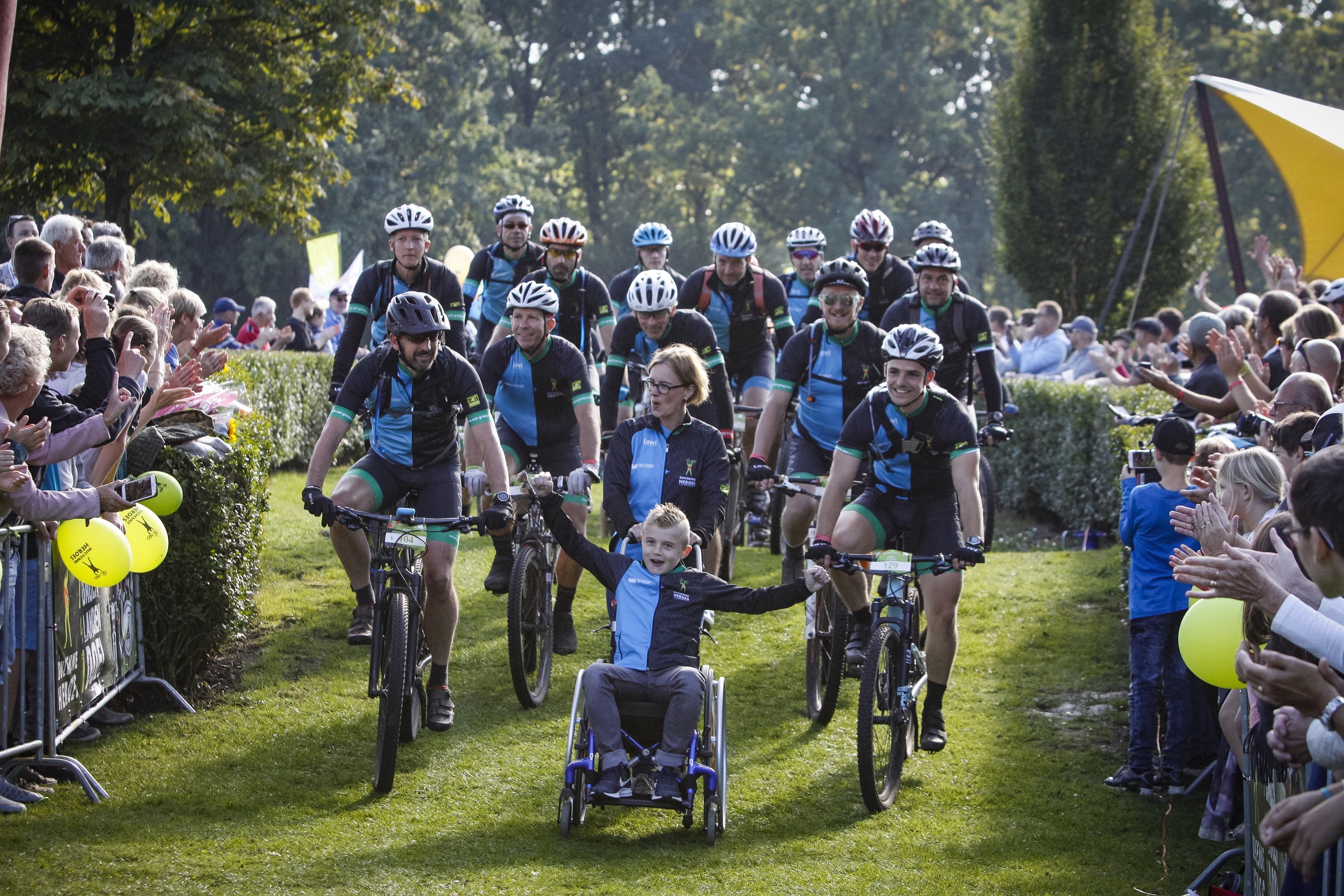 https://vmi-group.dkpnt.nl/app/uploads/2017/10/Duchenne_Heroes_finish.jpg