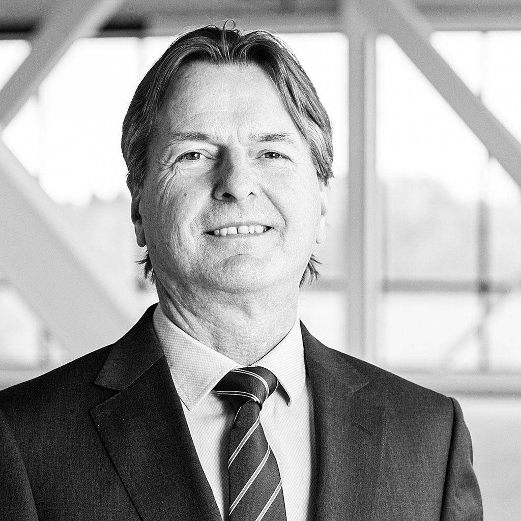 Erik Lapré Vice President Global Services